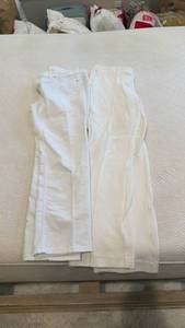 lot 1861 image: Ladies pants