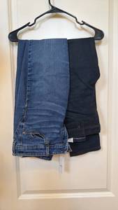 lot 1865 image: Chicos and other ladies pants