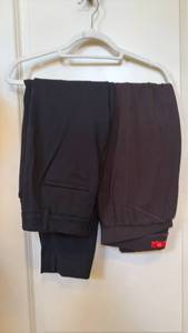 lot 1871 image: Ladies pants