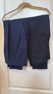 lot 1872 image: Ladies pants