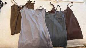 lot 1894 image: Ladies tank tops