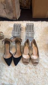 lot 1903 image: Womens shoes size 8-8.5 with organizers