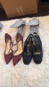 lot 1904 image: Womens shoes size 8-8.5 with organizers