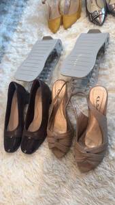 lot 1907 image: Womens shoes size 8-8.5 with organizers