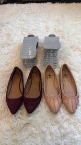 lot 1921 image: Womens shoes size 8-8.5 with organizers