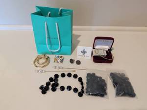 lot 1945 image: Misc. Jewelry in Tiffany & Co. Bag