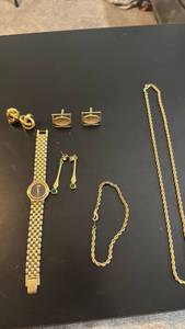 lot 1977 image: Womens jewelry and cufflinks