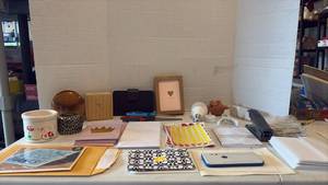 lot 1993 image: Mixed Lot of Stationery and Small Accessories