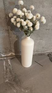 lot 2009 image: Flower pot 17 inches tall with faux flowers