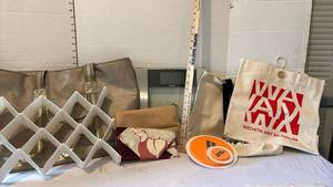 lot 3000 image: Mixed Lot Beurer Digital Scale, Tote Bags, Clutch Purses & Accessories