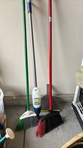 lot 3005 image: Floor Cleaning Set with Brooms, Dustpan and Bona Hardwood Floor Cleaner