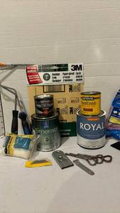 lot 3209 image: Garage items