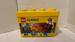 lot 3217 image: Legos in storage box