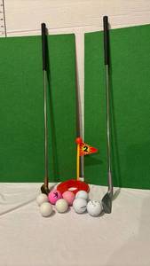 lot 3249 image: Golf Club Set with Balls and Putting Hole