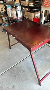 lot 3250 image: Wooden Folding Card, Game and Puzzle Table with Green Felt Playing Surface