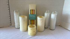 lot 3317 image: Candle Collection Lot with Williams-Sonoma Spring Tiny Tapers