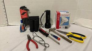lot 3335 image: Mixed Hand Tool and Hardware Lot