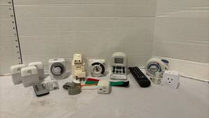 lot 3341 image: Mixed Lot of Electrical Timers, Smart Plugs, and Accessories