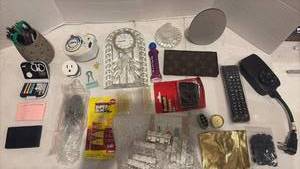 lot 3403 image: Mixed Lot of Household and Office Items