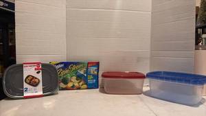 lot 3435 image: Ziploc Zipn Steam Bags & Plastic Storage Containers