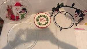 lot 3442 image: Christmas Holiday Plate Set, Serving Platters, & Stand