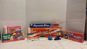 lot 3449 image: Reynolds Wrap, Hefty, Handi-Wrap & More