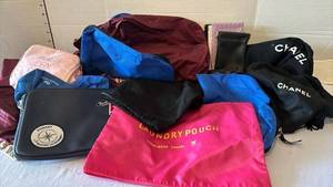 lot 3463 image: Lot of reusable bags and more