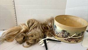 lot 3470 image: Blonde Wigs with Decorative Hat Box and Wig Stand