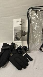 lot 3476 image: Sharper Image Battery Heated Gloves