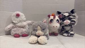 lot 3537 image: Lot of 4 Stuffed Animal Plush Toys