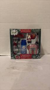 lot 3706 image: Fairy Garden Kit Santas Workshop Series