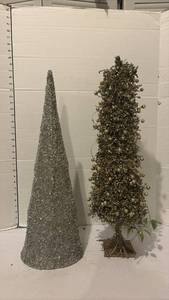 lot 3714 image: Decorative Christmas Trees Glitter Cone and Gold Berry Tree