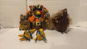 lot 3720 image: Thanksgiving Turkey Decorative Figurines