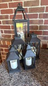 lot 4002 image: Set of 5 candle lanterns tallest is22x7x7