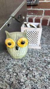 lot 4006 image: Owl paperweight, candleholder, hearts and bells wind chime