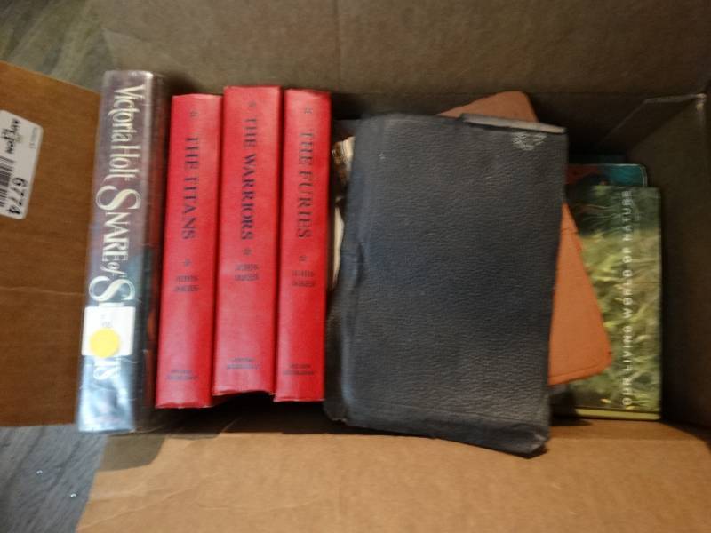 lot 6774 image: Lot of books.