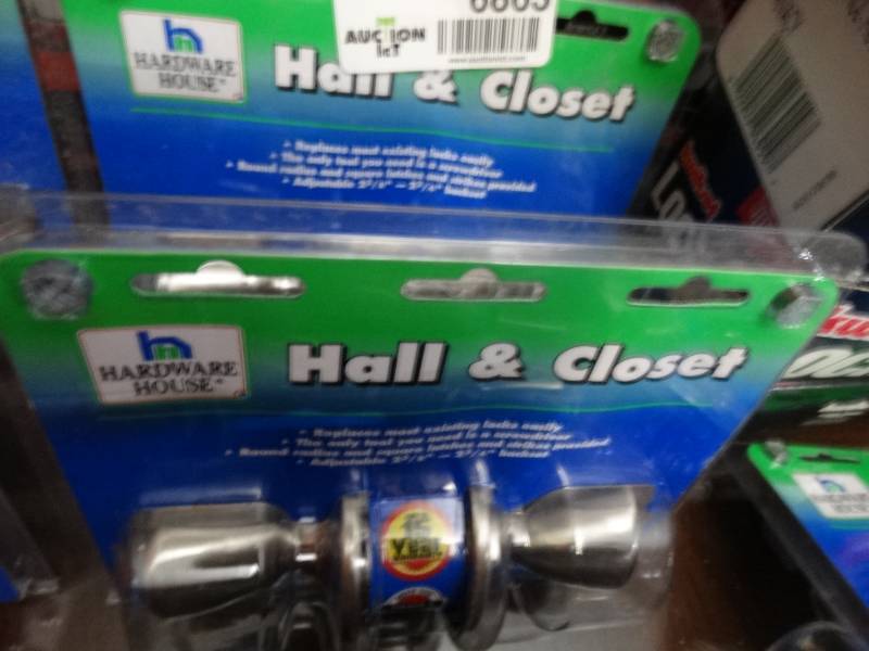 lot 6863 image: 2 Brand new hall & closet knobs.