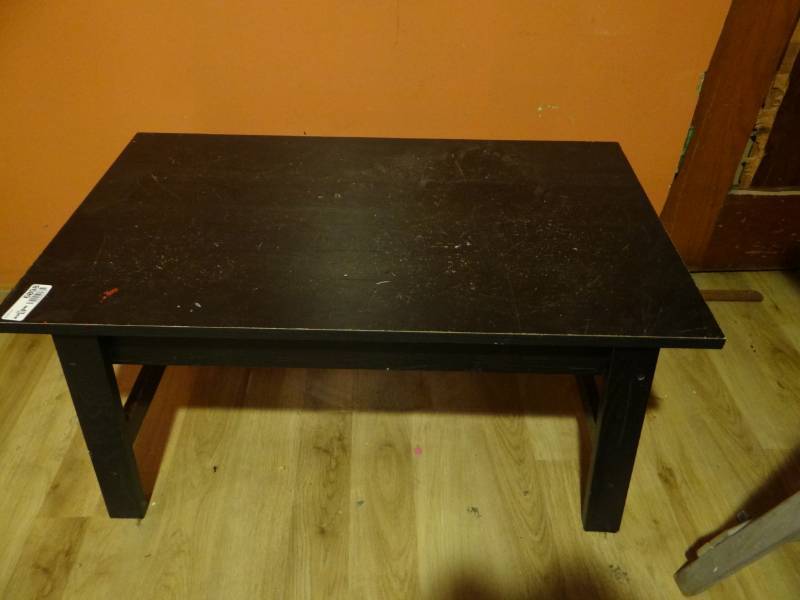 lot 6898 image: Small wooden table.