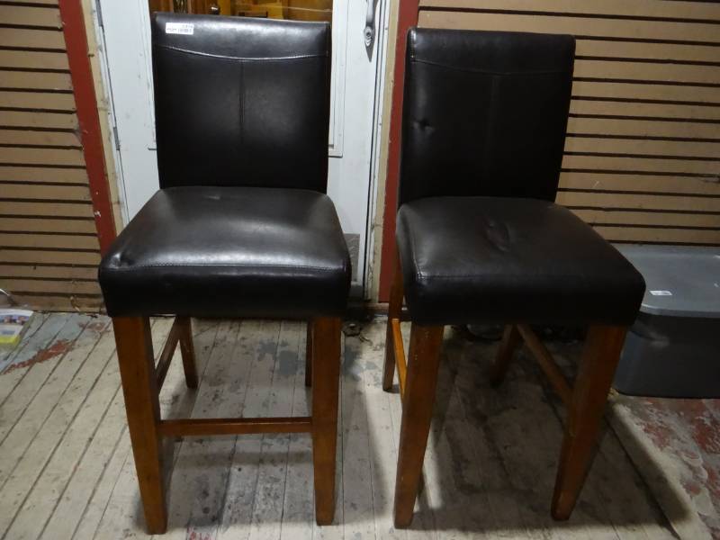 lot 6949 image: 2 Bar high chairs.