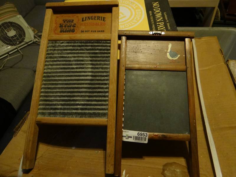 lot 6953 image: 2 Small wash boards.