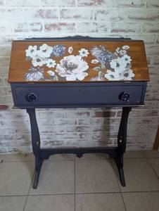 lot 512 image: Navy Blue Floral Bureau Writing Desk - 37x27x12 in