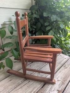 lot 551 image: Traditional Kids Wooden Rocking Chair with Slat Seat