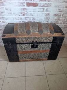 Dome Top Steamer Trunk with Floral Embossing - 32x17x24 in