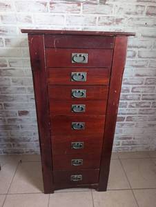 lot 558 image: Tall Mahogany Wood Jewelry Armoire with Mirror - 15.5x19.5x42 in