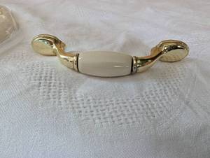 lot 2017 image: Brass and Porcelain Cabinet Drawer Pulls - Set of 4