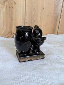 lot 3007 image: Mini Black Glazed Ceramic Cat Figural Vase Planter