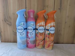 lot 3505 image: Febreze Air Mist Spray Bottles Multi-Pack - 4 ct