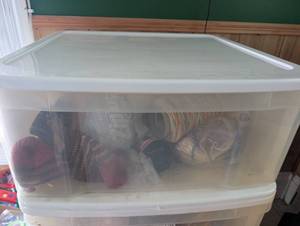 lot 3515 image: Mixed Yarn and Crochet Supplies Lot includes Stacks Up 49 Quart Storage Drawer - Lot 3