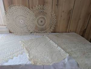lot 4002 image: Plastic Lace Doily and Table Runner Collection Set