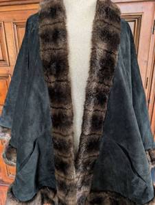 lot 4506 image: Illusion by Sherry Cassin Black Suede Cape with Faux Fur Trim - Size 3X